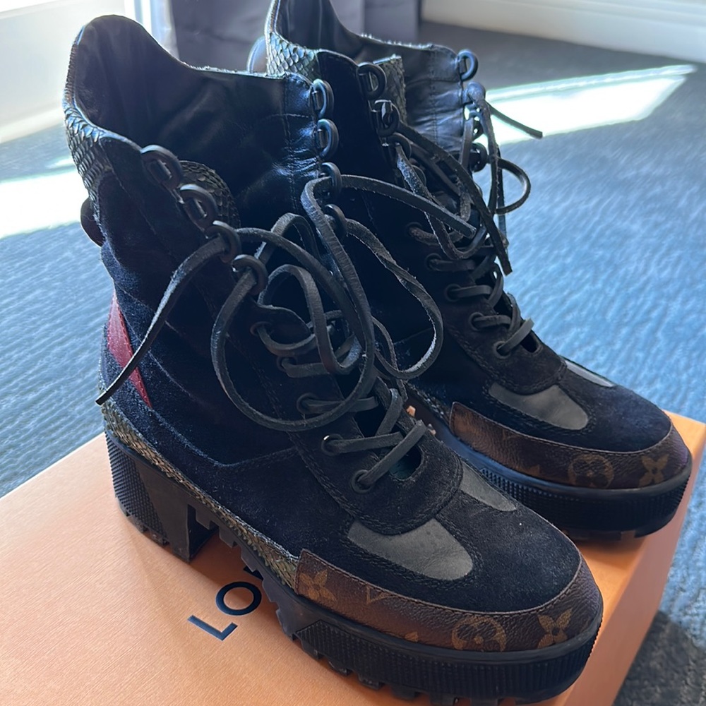 Authentic Louis Vuitton Laureate platform desert boot with snakeskin detail 37